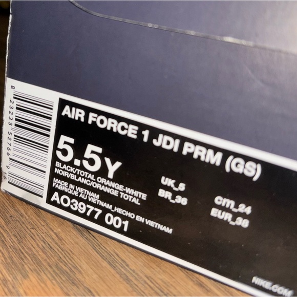 Nike Air Force 1 size 5.5y - Picture 5 of 5